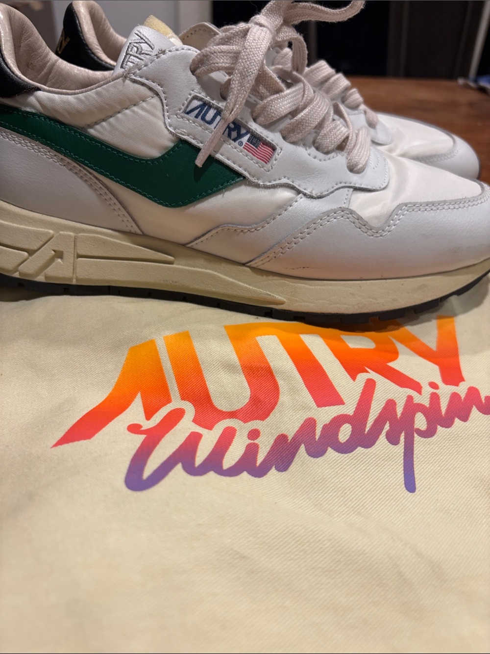 Autry Women's Reelwind Leather white/green sz 39